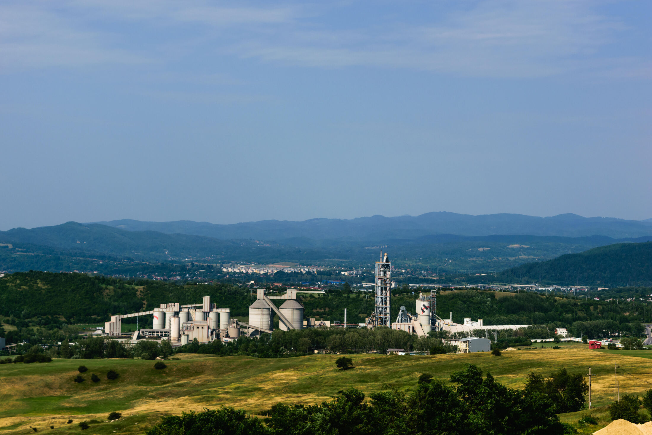 Cement plant
